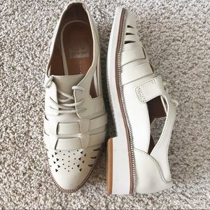 Dolce Vita Cream Zipper Cutout Oxfords